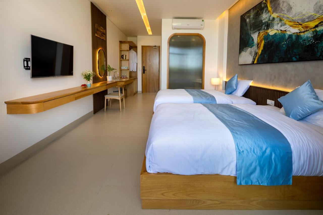 The Stay Saigon Riverfront Go Cong Exterior photo